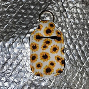 🧾 NWT Sunflower Hand Sanitizer Holder Keychain